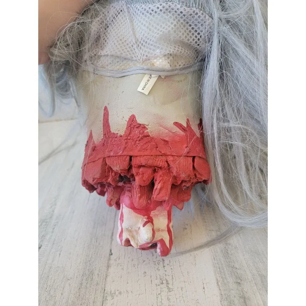 Hanging zombie life size‎ head Grandma Halloween scary prop decor